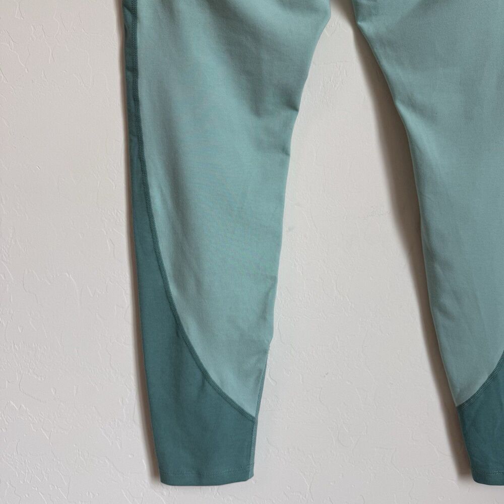 Old Navy Active XL High-Waisted PowerChill Two-Tone Compression Legging Yoga Gym - Picture 8 of 15